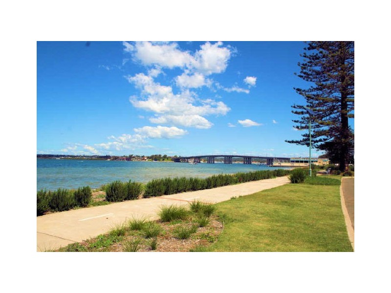 33 Riverside Drive, Sans Souci NSW 2219