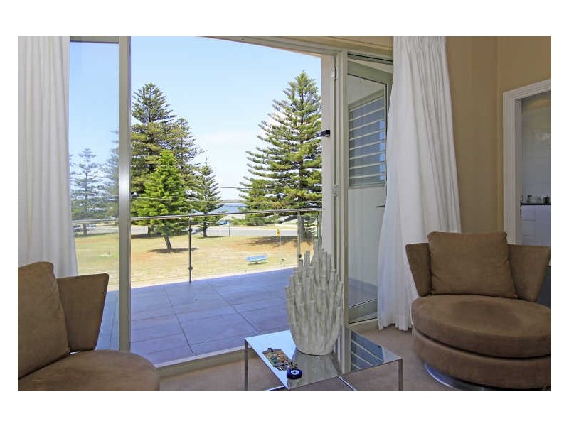 6 Napoleon Street, Sans Souci NSW 2219