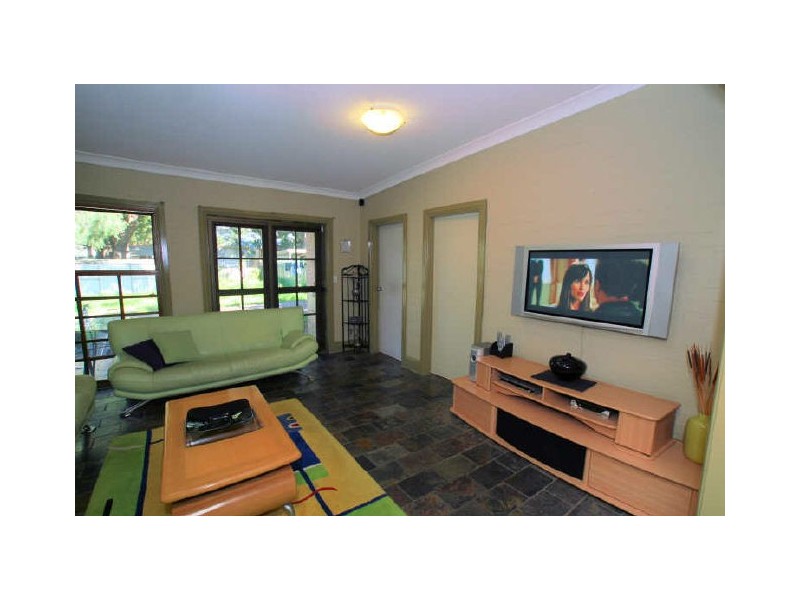 17 Kings Road, Brighton-le-sands NSW 2216