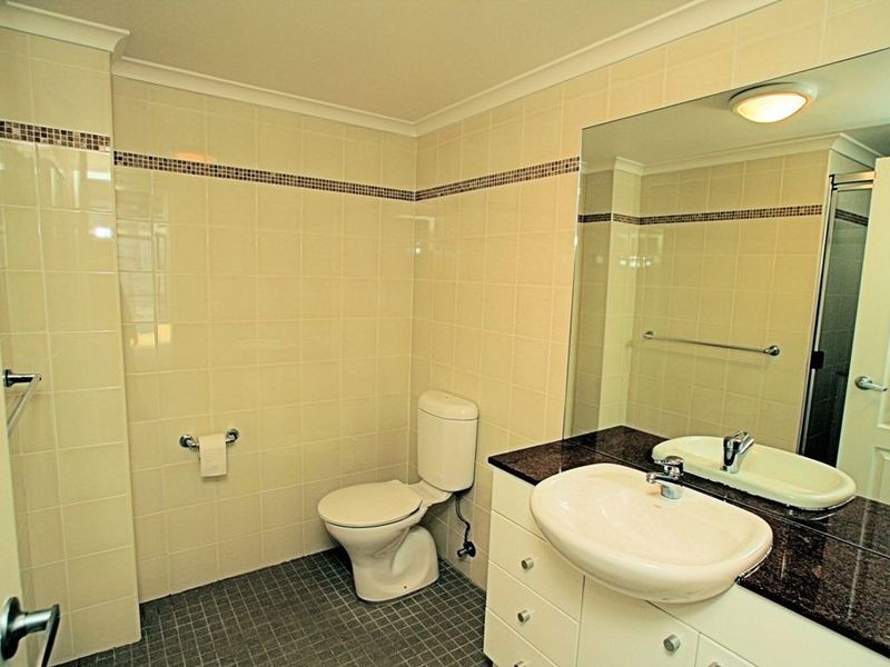 81/6-12 Carrington Avenue, Hurstville NSW 2220