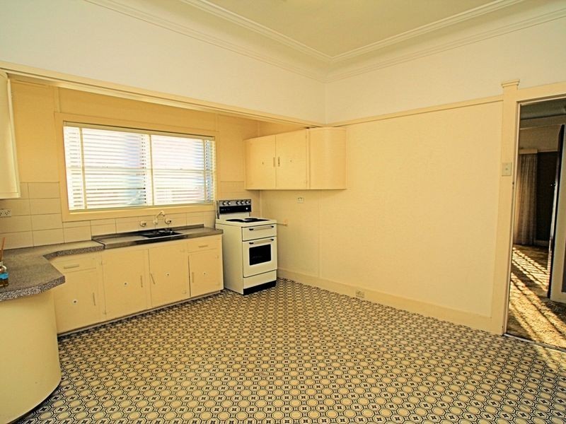 130 Holt Road, Taren Point NSW 2229