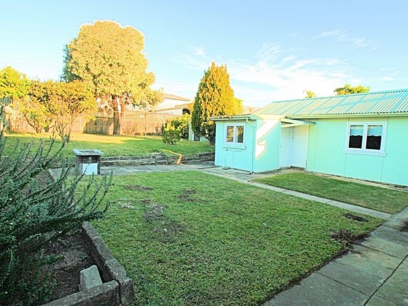 130 Holt Road, Taren Point NSW 2229