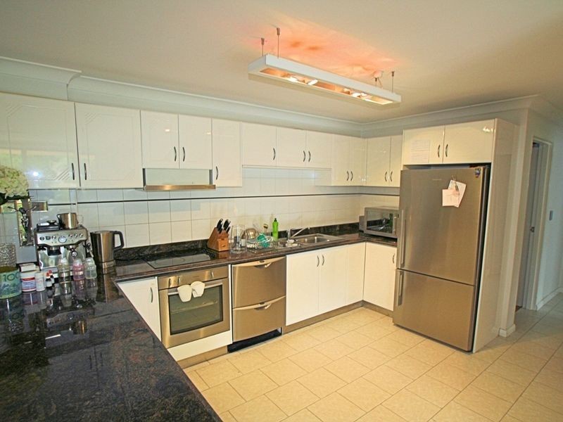 17/2 Gurrier Avenue, Miranda NSW 2228