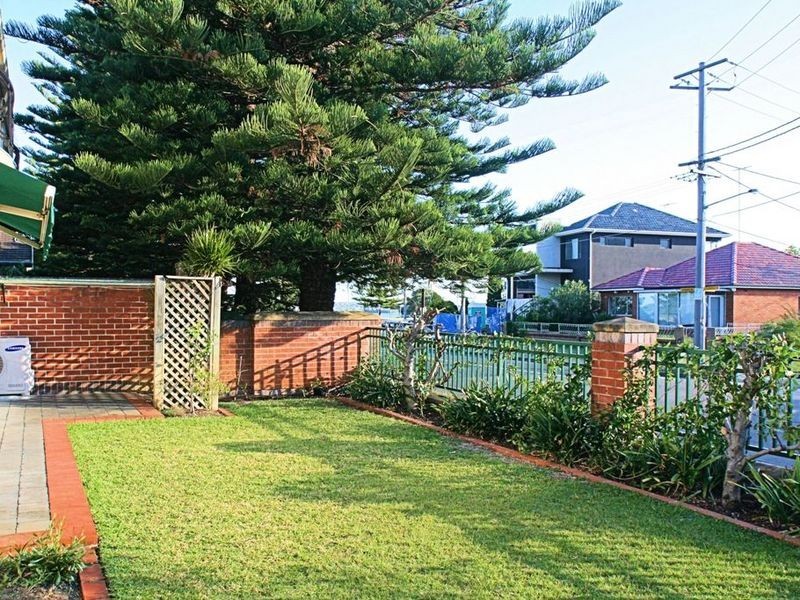 2/122 Clareville Avenue, Sandringham NSW 2219