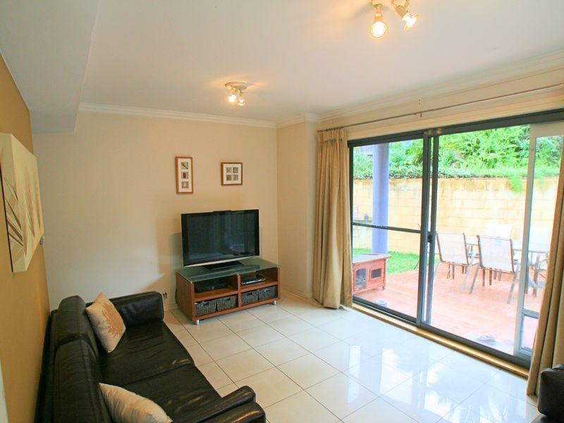 18/6 Mowbray Street, Sylvania NSW 2224