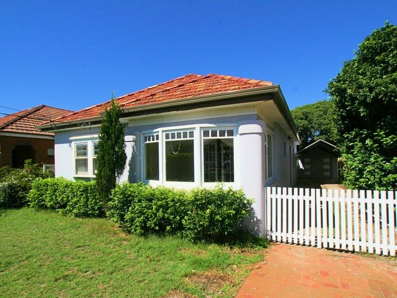 20 Minton Avenue, Dolls Point NSW 2219