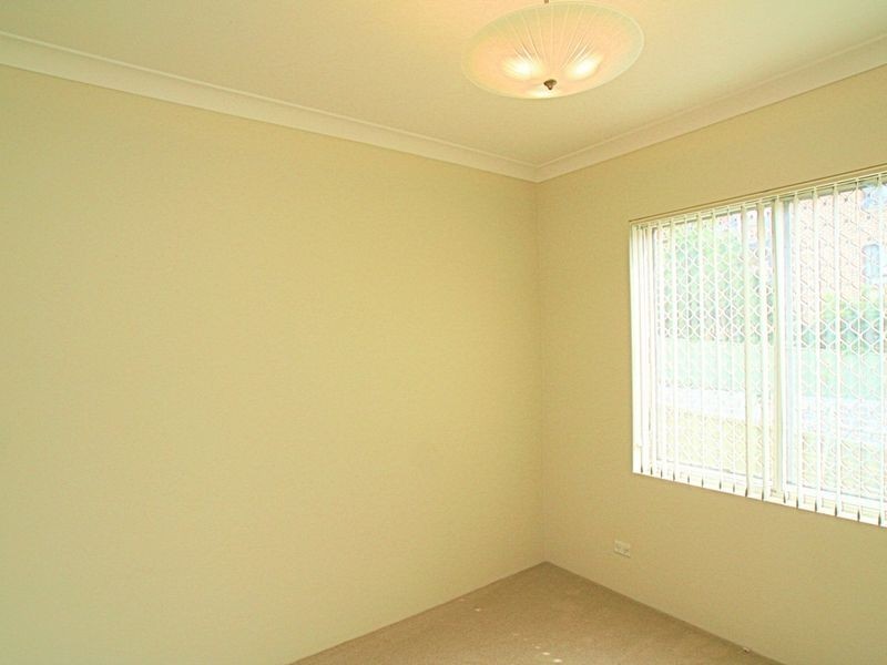 2/25 Andover Street, Carlton NSW 2218