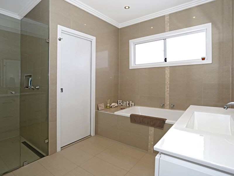 24 Poplar Avenue, Sans Souci NSW 2219