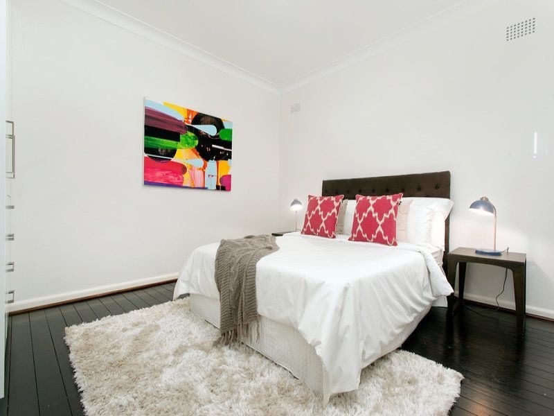 10 Erang Street, Carss Park NSW 2221