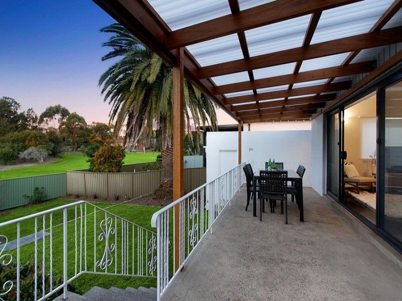 10 Erang Street, Carss Park NSW 2221