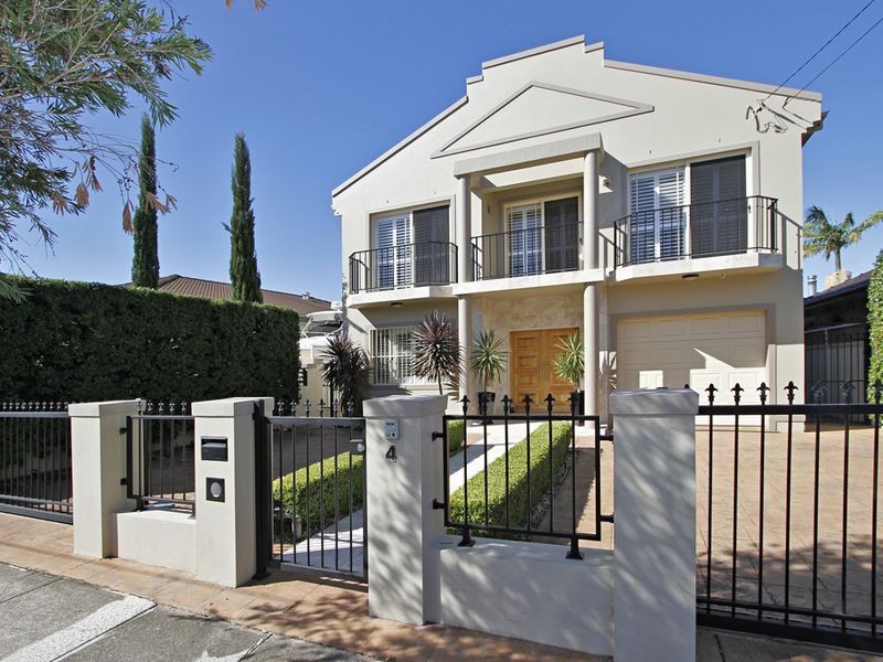 4 Campbell Street, Ramsgate NSW 2217