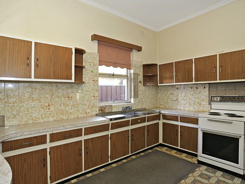 33 Harcourt Parade, Rosebery NSW 2018