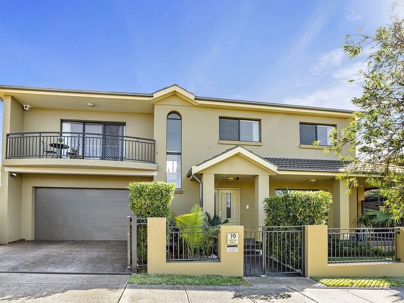19 Merton Street, Kogarah Bay NSW 2217