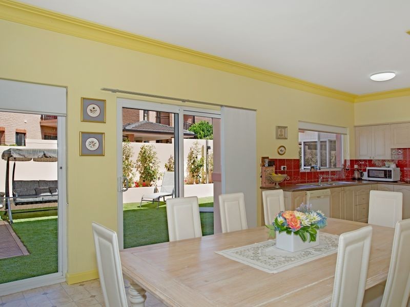 94 Harslett Crescent, Beverley Park NSW 2217