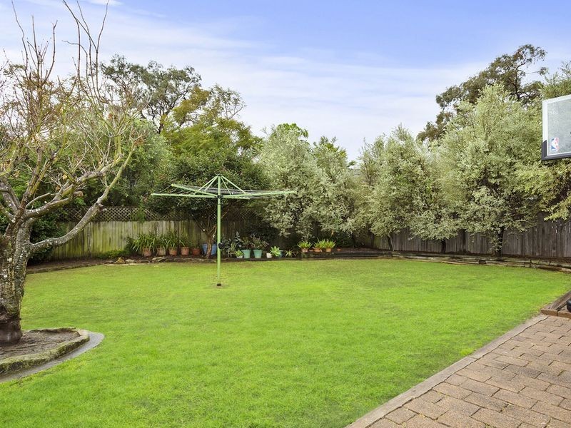 9 Seine Place, Miranda NSW 2228