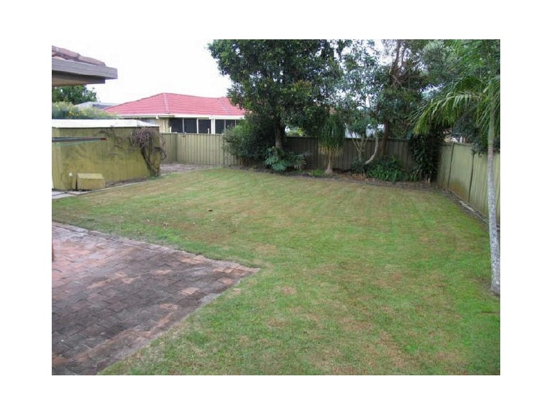 5 The Peninsula, Yamba NSW 2464