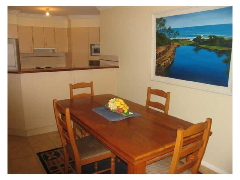 B4-U2 The Breakers/18-20 Pacific Parade, Yamba NSW 2464