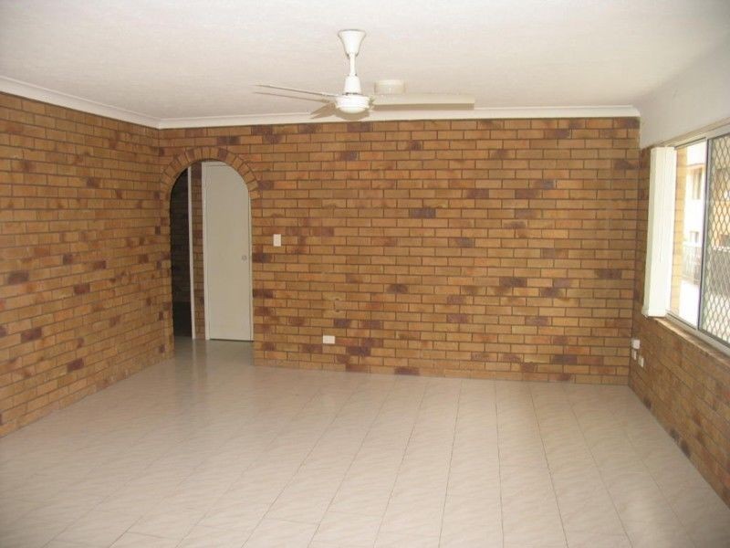 2/6 Convent Lane, Yamba NSW 2464
