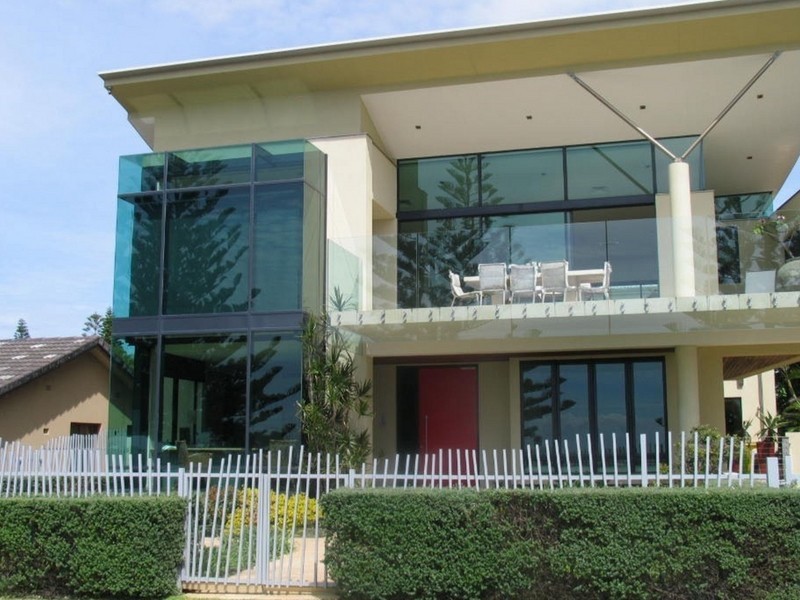 8 Pacific Parade, Yamba NSW 2464