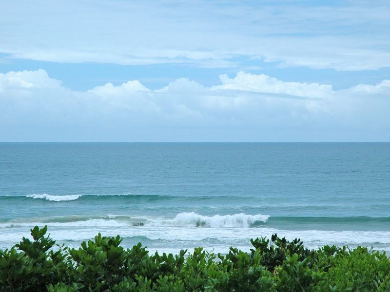 8 Pacific Parade, Yamba NSW 2464