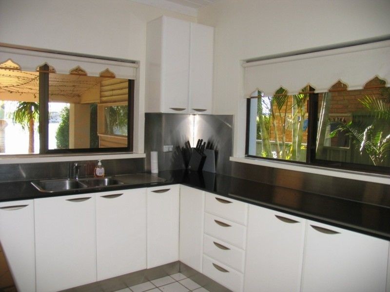 27 Melaleuca Drive, Yamba NSW 2464