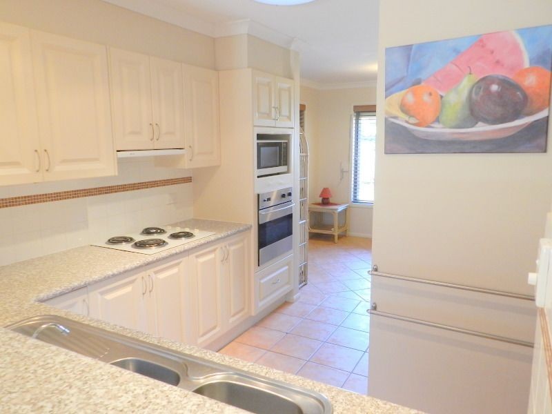 2/44 Beachside Way, Yamba NSW 2464