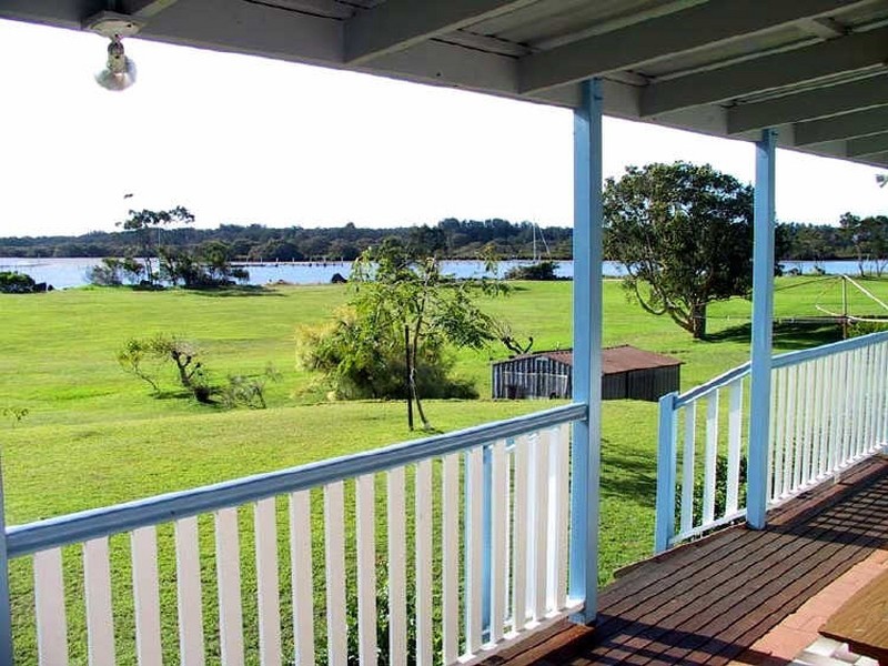 5 Bent Street, Yamba NSW 2464