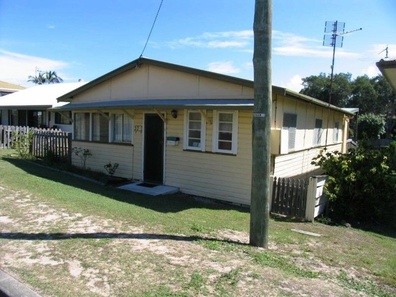 37 Yamba Street, Yamba NSW 2464