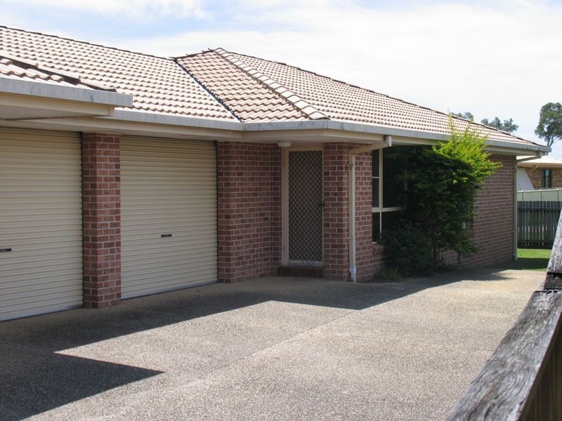 2/10 Melaleuca Drive, Yamba NSW 2464