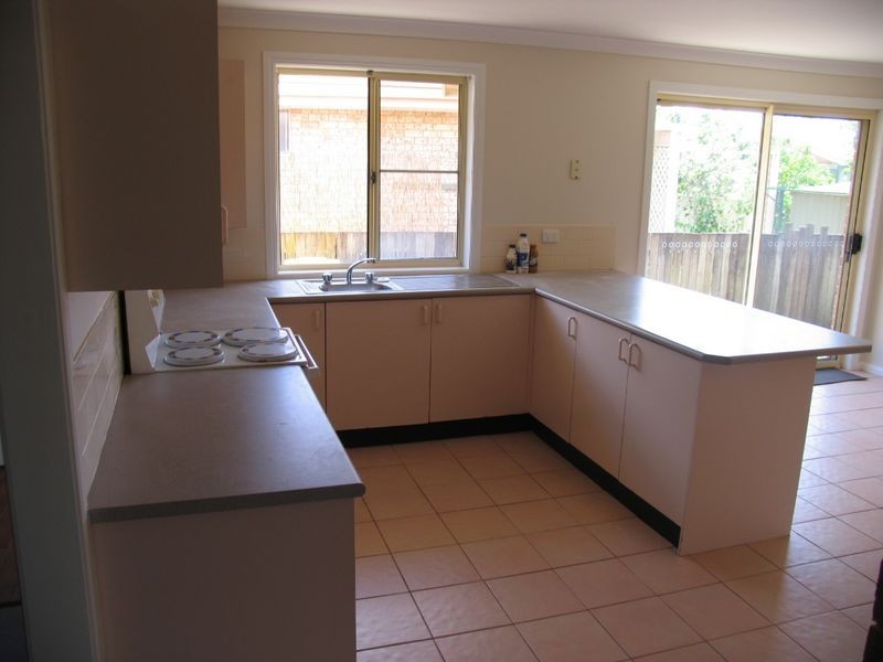 2/10 Melaleuca Drive, Yamba NSW 2464