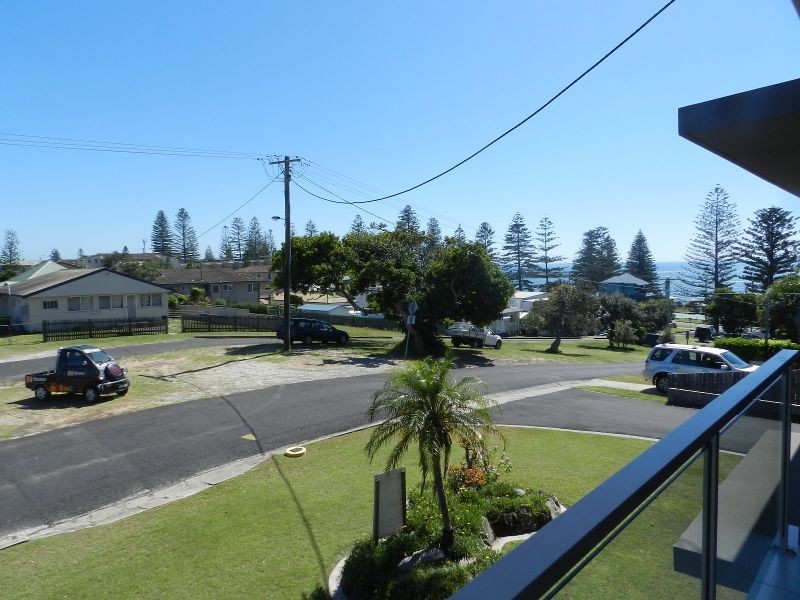 Talinga 2/20 Queen Street, Yamba NSW 2464