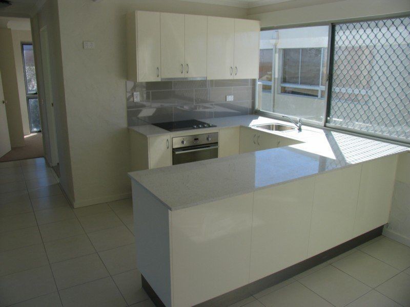 Waves on Main 13/12 Clarence Street, Yamba NSW 2464