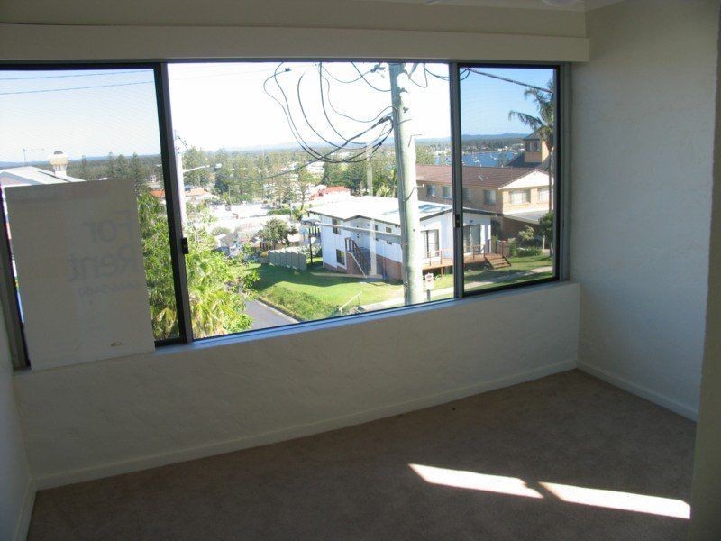 Waves on Main 13/12 Clarence Street, Yamba NSW 2464