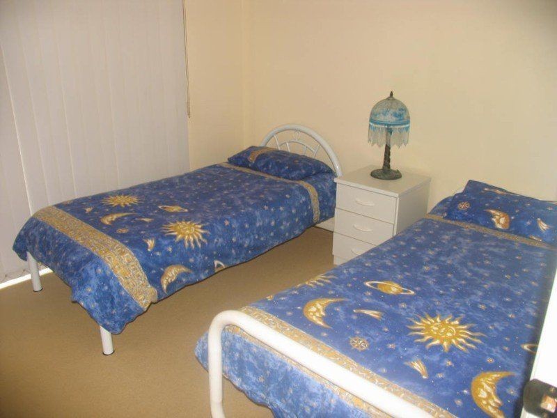 B4-U2 The Breakers/18-20 Pacific Parade, Yamba NSW 2464