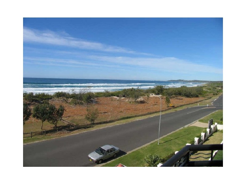 Sands Unit 24 – Pacific Parade, Yamba NSW 2464