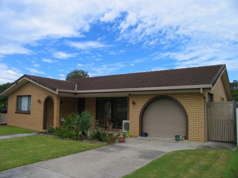 2 Coonawarra Court, Yamba NSW 2464