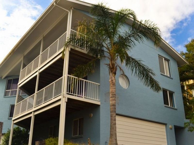 Beaches 1/7 Convent Lane, Yamba NSW 2464