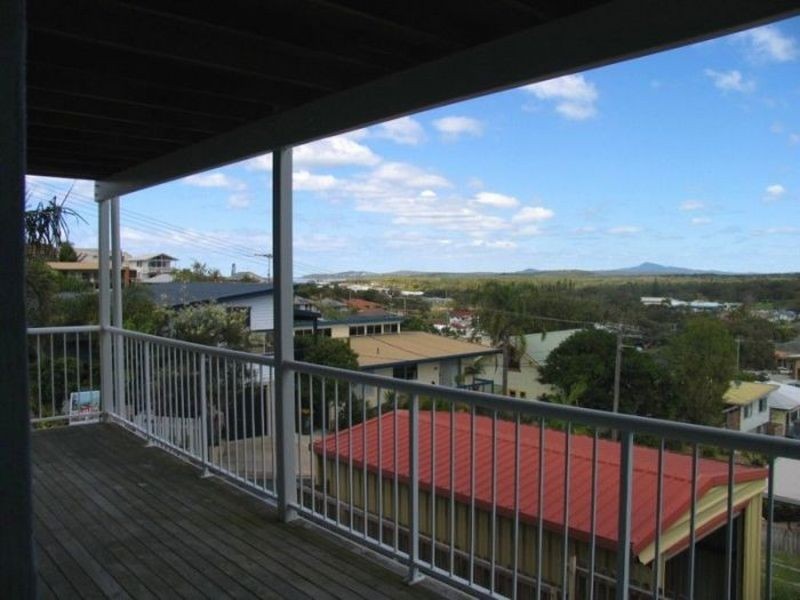 Beaches 1/7 Convent Lane, Yamba NSW 2464