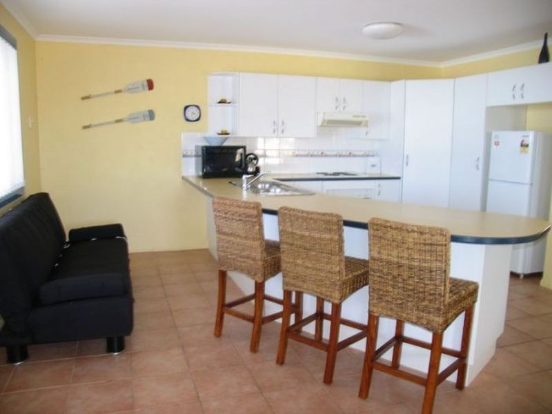 Beaches 1/7 Convent Lane, Yamba NSW 2464