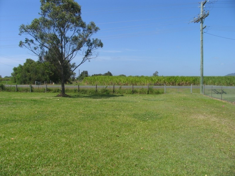 3 Palm Lane, Yamba NSW 2464