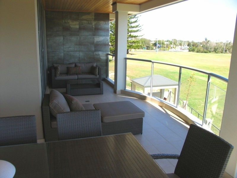 1/8 Bent Street, Yamba NSW 2464