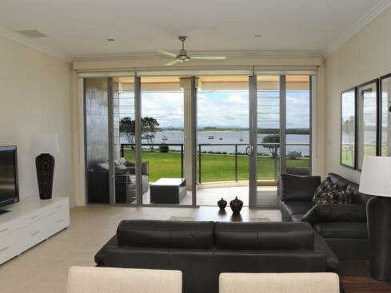 4/8 Bent Street, Yamba NSW 2464