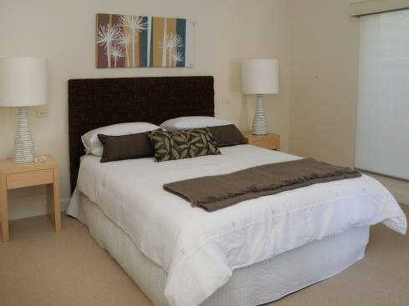 4/8 Bent Street, Yamba NSW 2464
