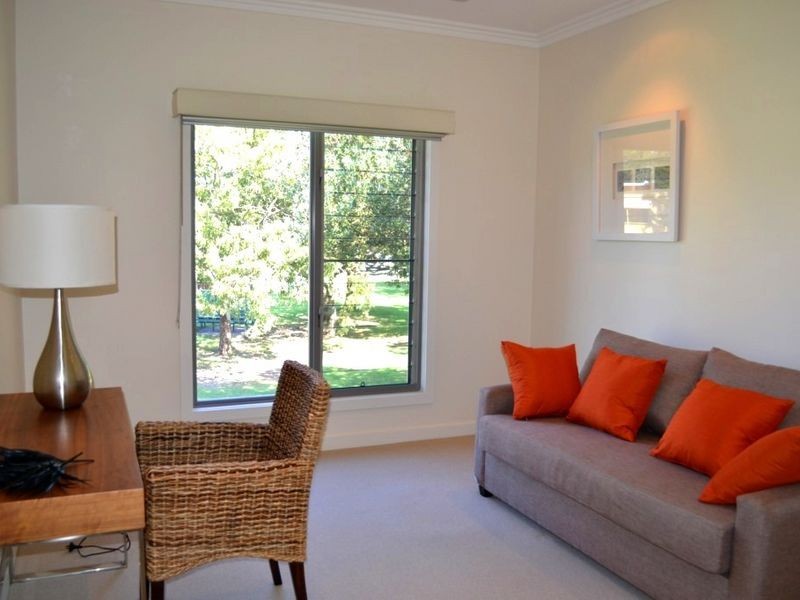 2/8 Bent Street, Yamba NSW 2464