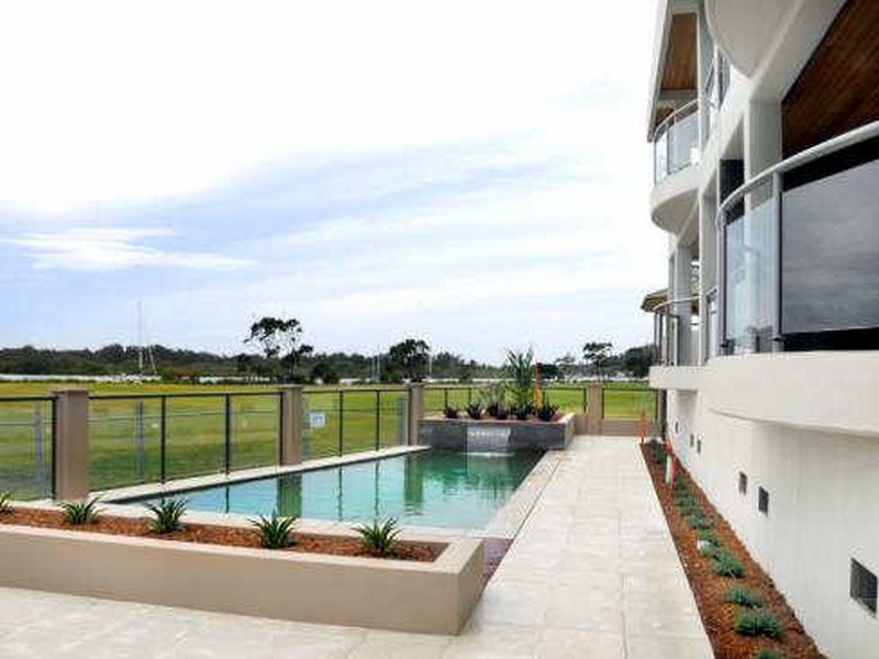 6/8 Bent Street, Yamba NSW 2464