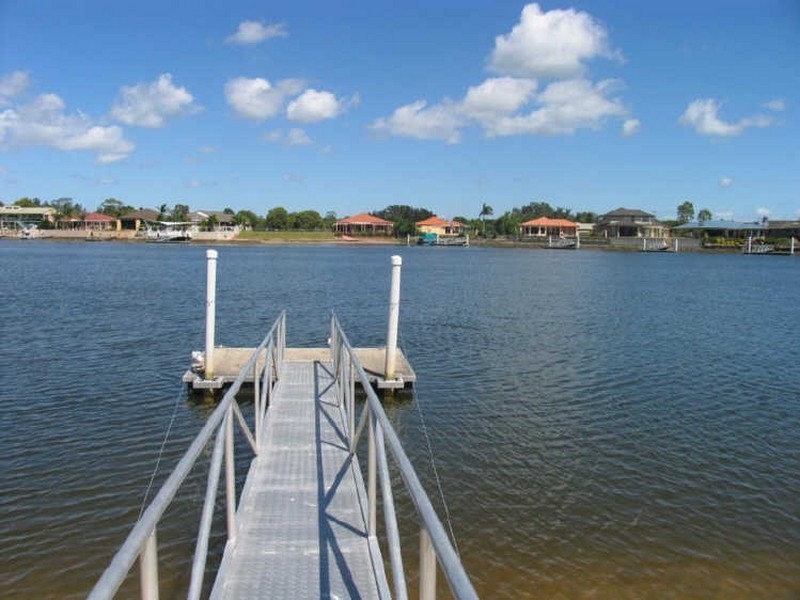 25 The Peninsula, Yamba NSW 2464
