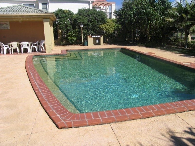 Unit 5/8 Beachside WY, Yamba NSW 2464