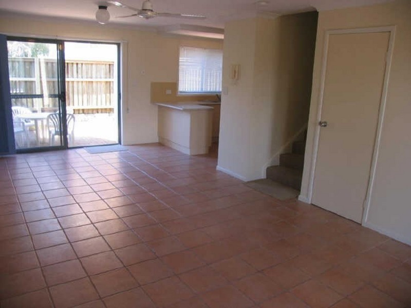 Unit 5/8 Beachside WY, Yamba NSW 2464