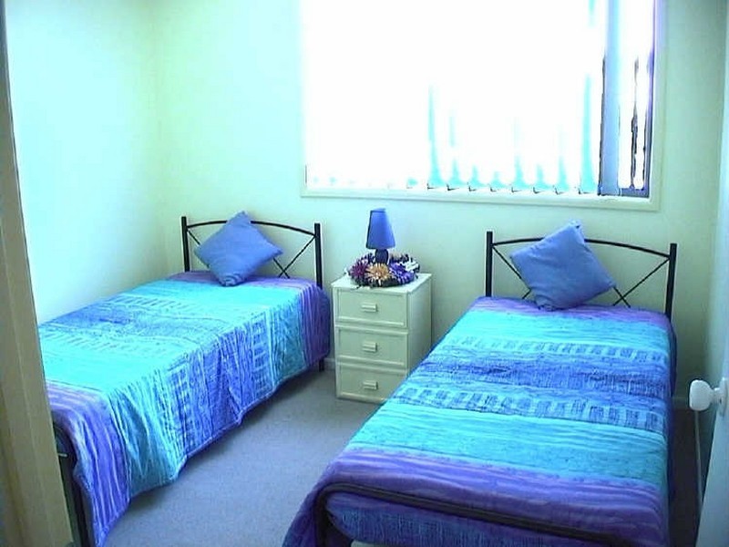 Unit 5/8 Beachside WY, Yamba NSW 2464