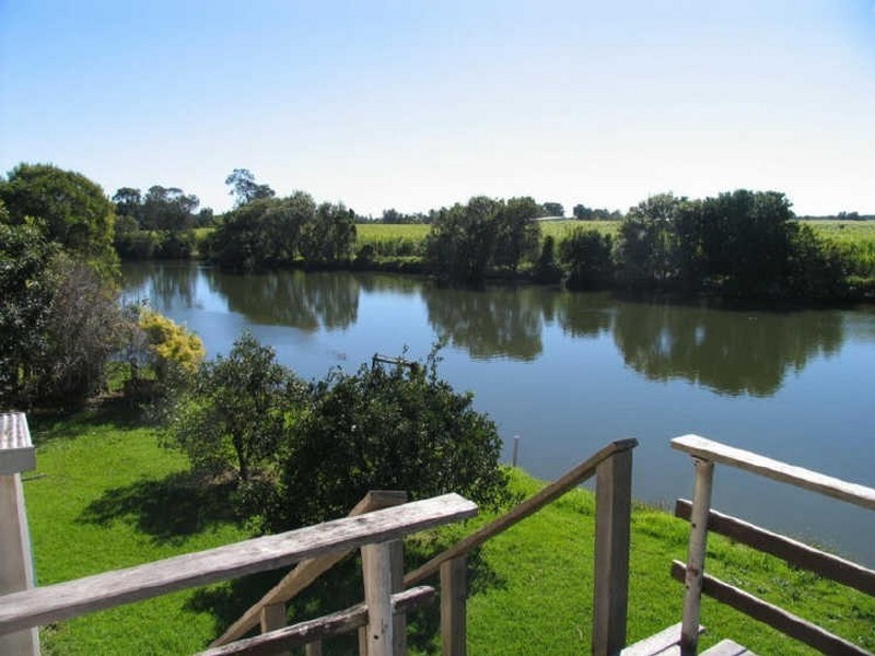 277 SOUTH BANK ROAD, Yamba NSW 2464